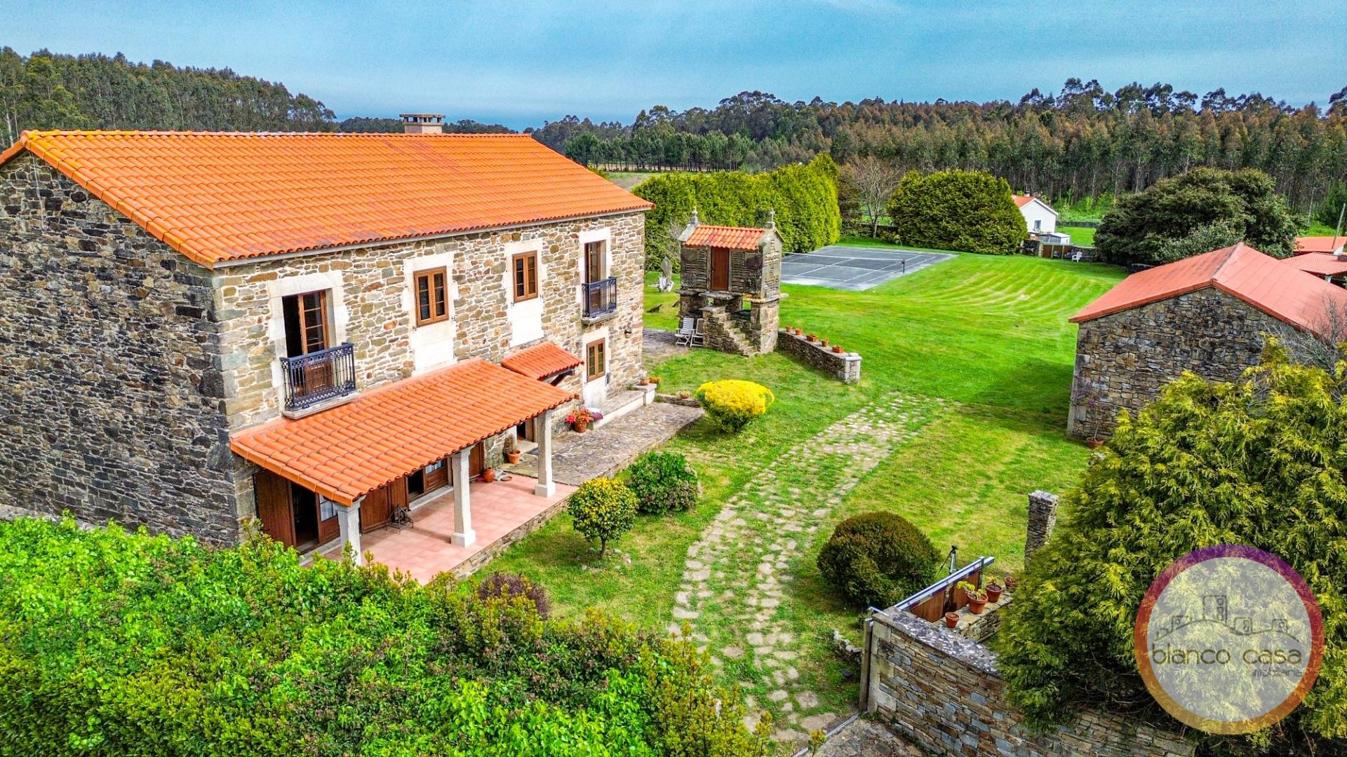 REFUGIO de LUJO con PISTA DE TENIS + FINCA CERRADA +HORREO a - foto 2