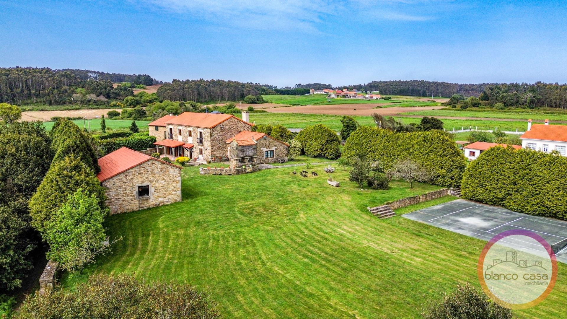 REFUGIO de LUJO con PISTA DE TENIS + FINCA CERRADA +HORREO a - foto 4