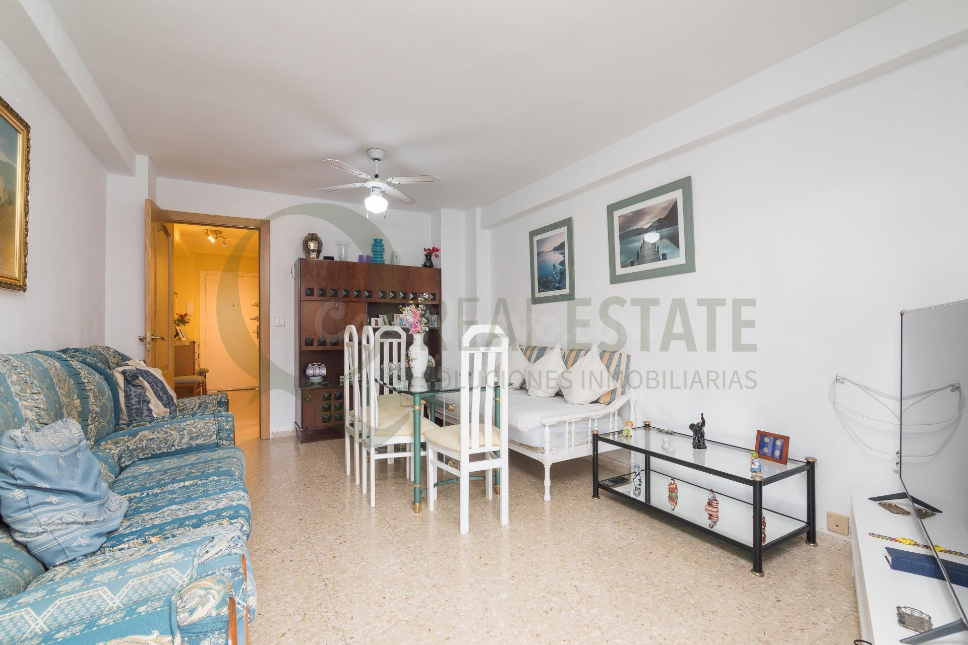 Piso en Playa de San Juan con amplia terraza y urbanización  - foto 5