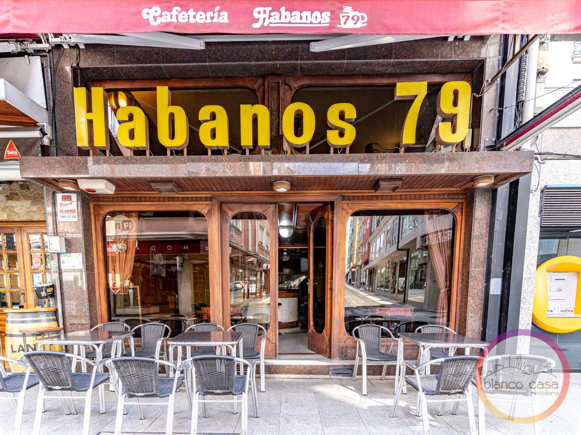 ¡BAR EN PLENO CENTRO DE CARBALLO POR 229.000€!