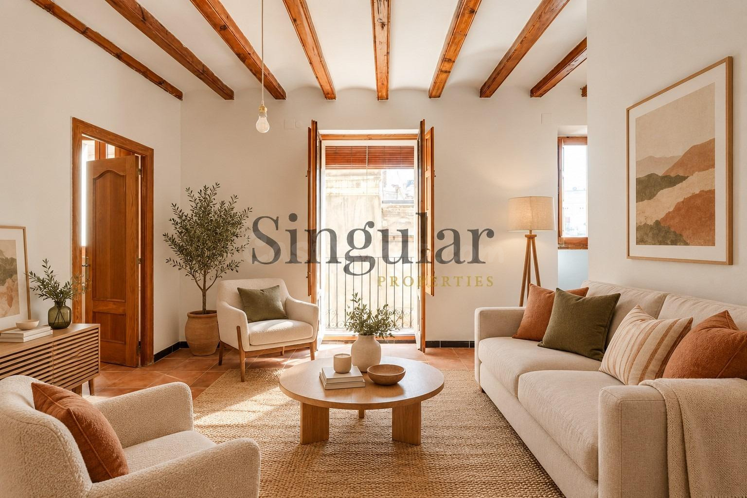 Piso reformado con encanto junto a Comtal