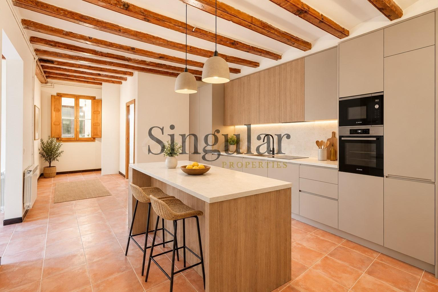 Piso reformado con encanto junto a Comtal - foto 3