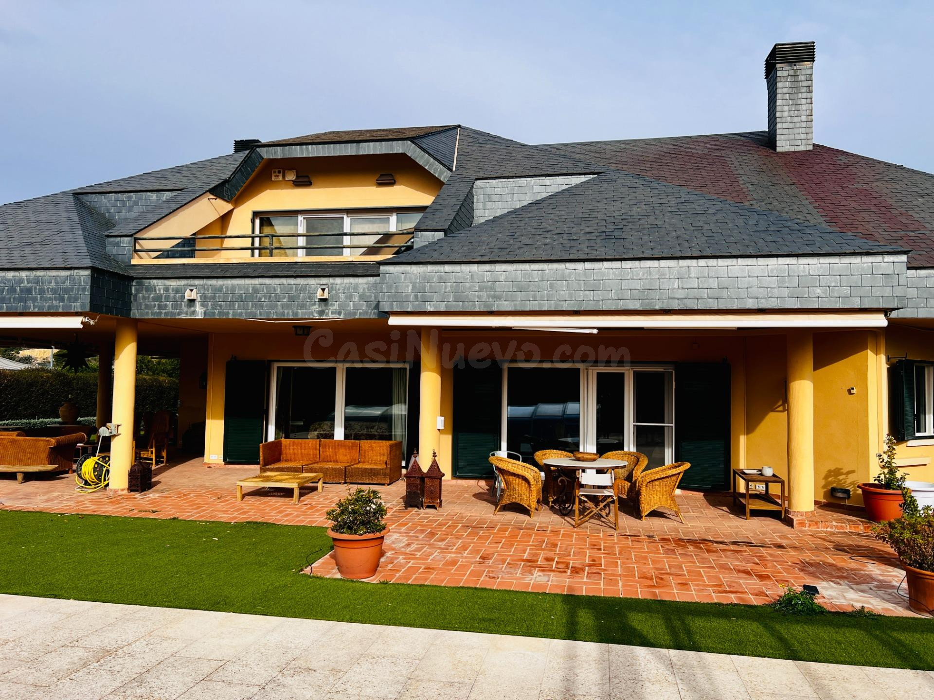 EXCLUSIVA VIVIENDA EN LA MEJOR URBANIZACIÓN DE IBI - foto 2