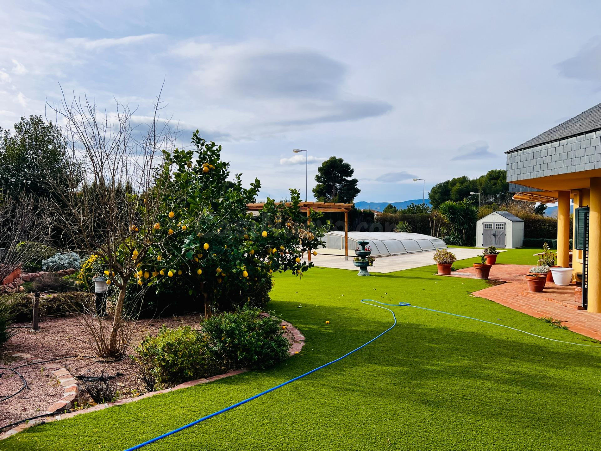 EXCLUSIVA VIVIENDA EN LA MEJOR URBANIZACIÓN DE IBI - foto 3
