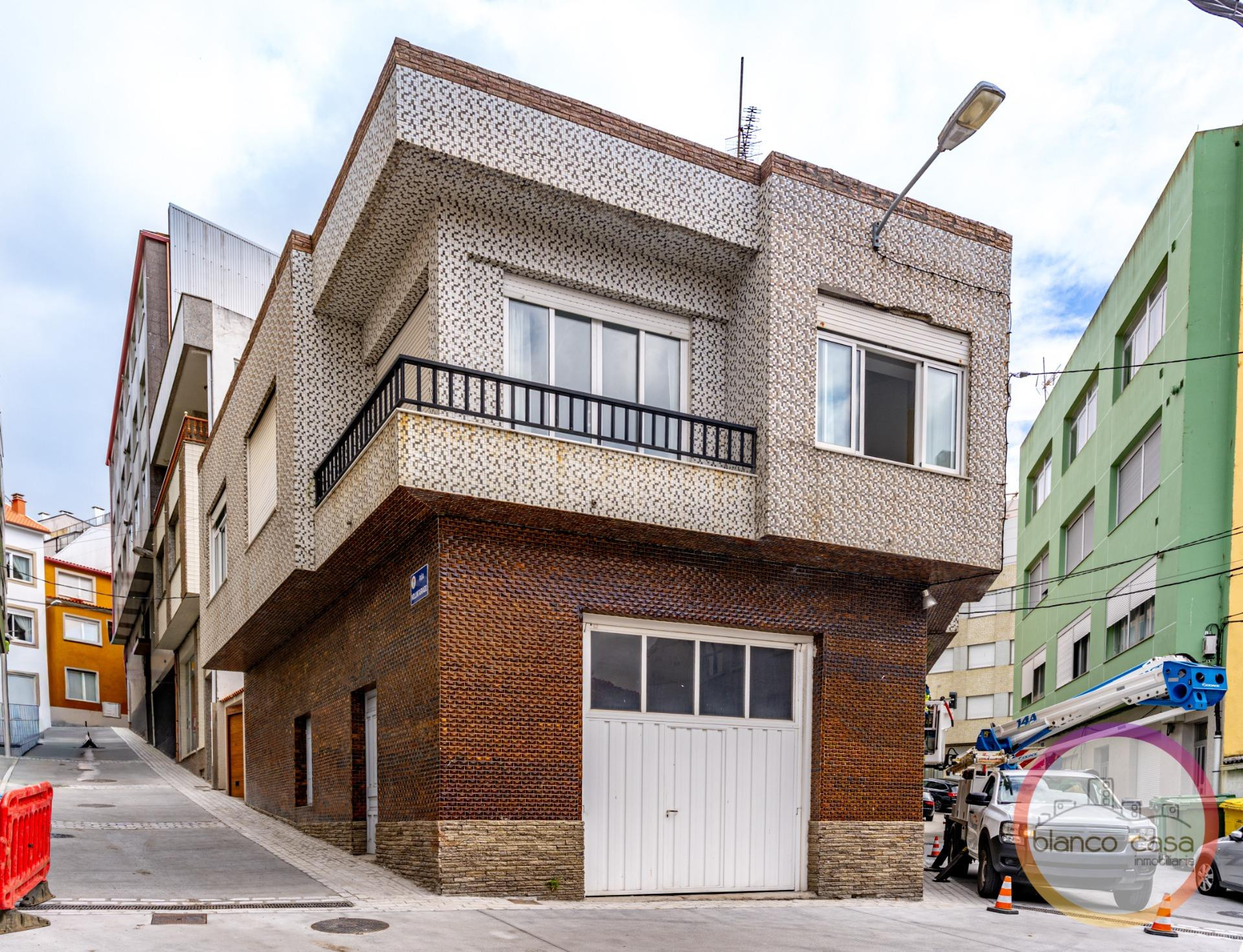 ¡Por 125.000 € compras un PISO , un BAJO y un TRASTERO a 170metros de la Playa en Corme (Ponteceso-A Coruña)