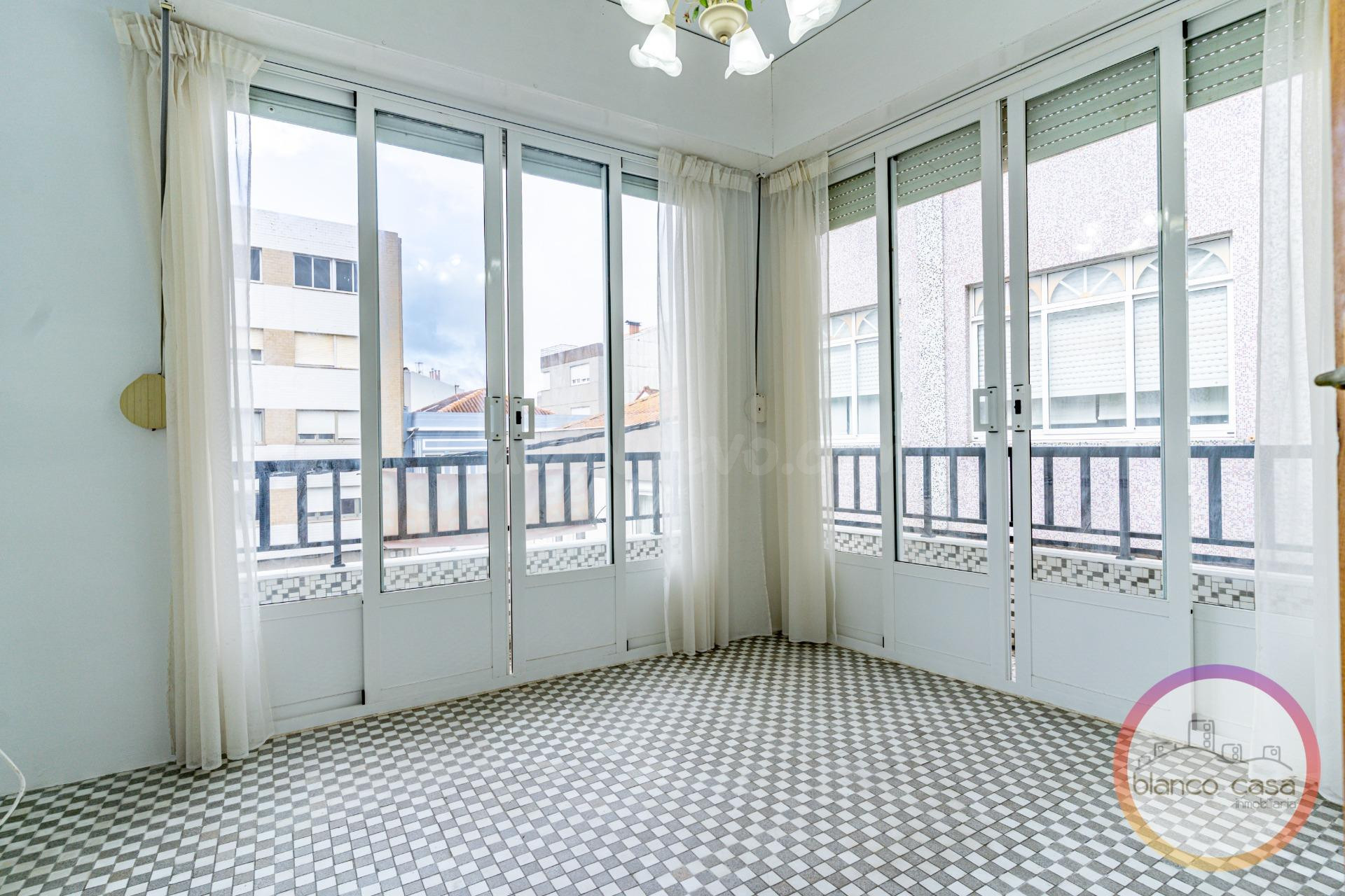 ¡Por 125.000 € compras un PISO , un BAJO y un TRASTERO a 170 - foto 3