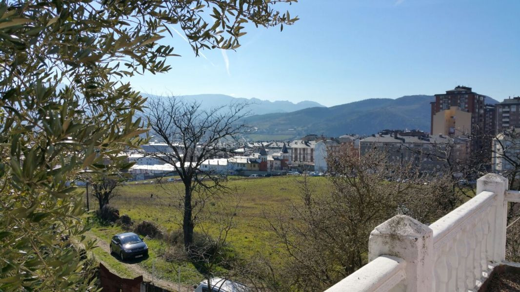 Casa con terreno 934m² en venta - Alta - foto 4