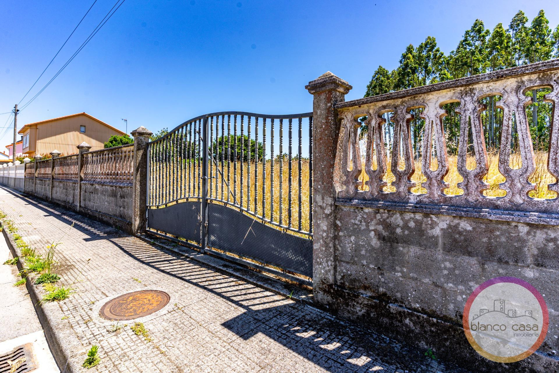 SOLAR URBANO en VENTA cerrado y con DOBLE ACCESO a 2,5 Km de - foto 4