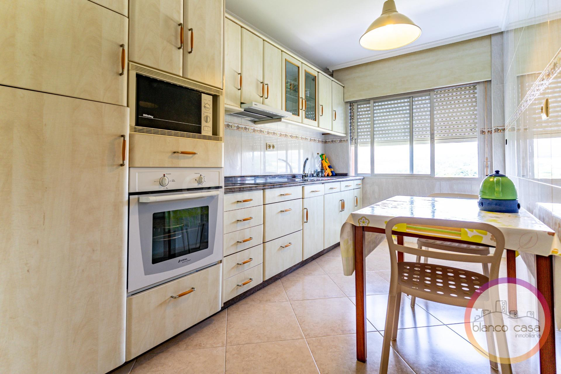PISO para ENTRAR a VIVIR en  Ponteceso(A Coruña) por 69990€. - foto 2