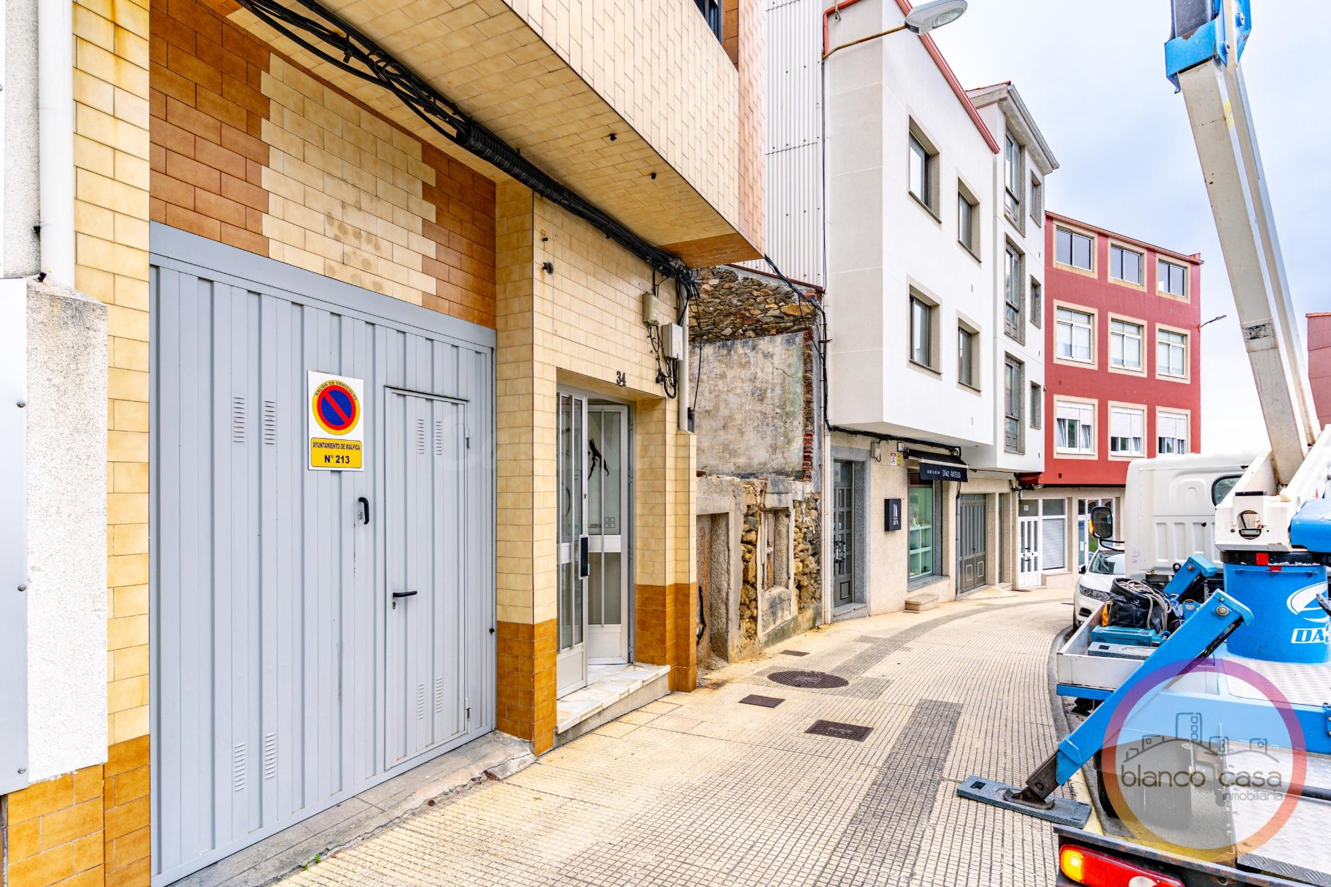 Oportunidad única en Malpica: 3 solares urbanos a 200 metros