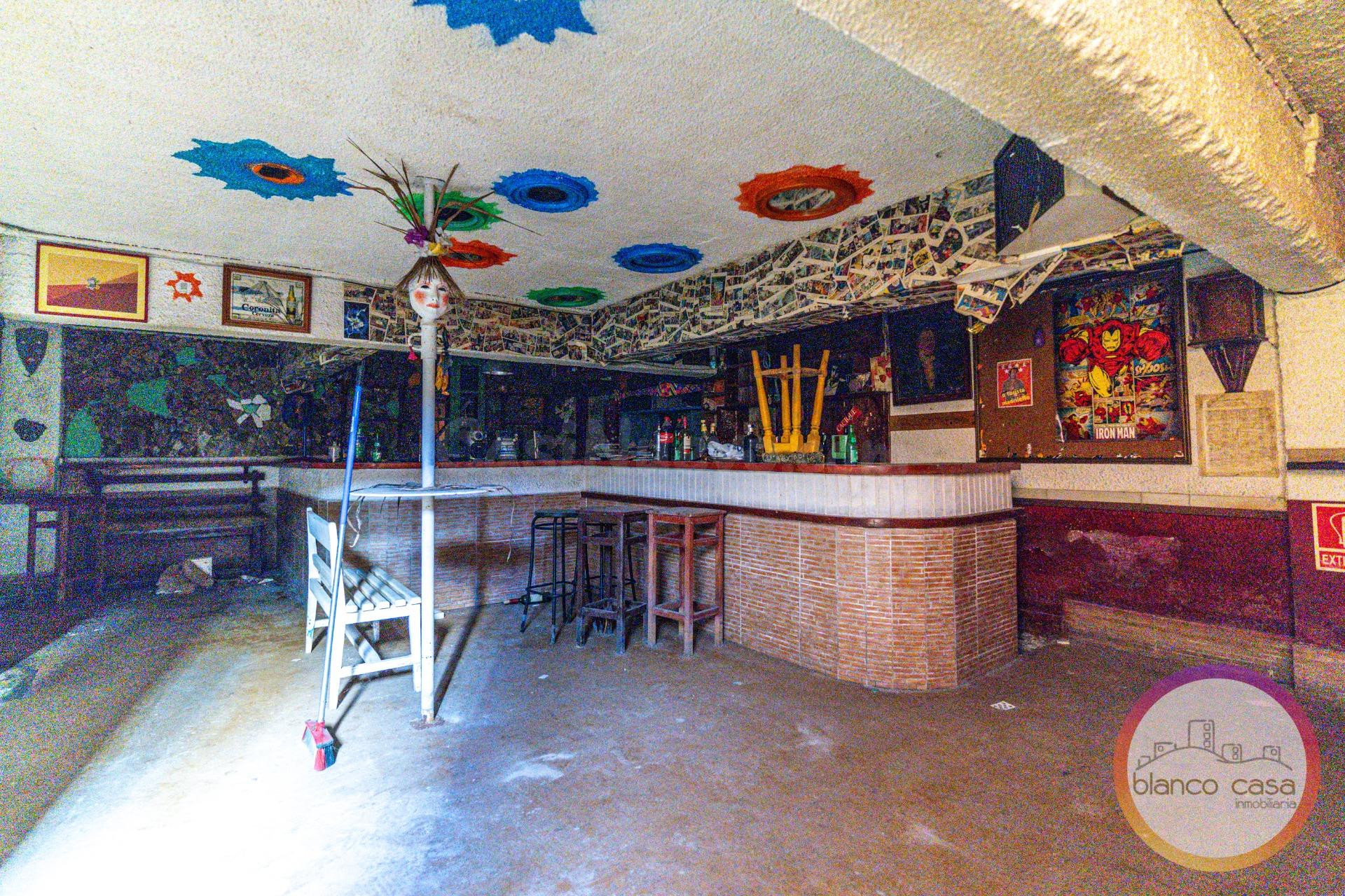BAJO + SÓTANO en pleno CENTRO de CARBALLO por sólo 62.900 € - foto 3