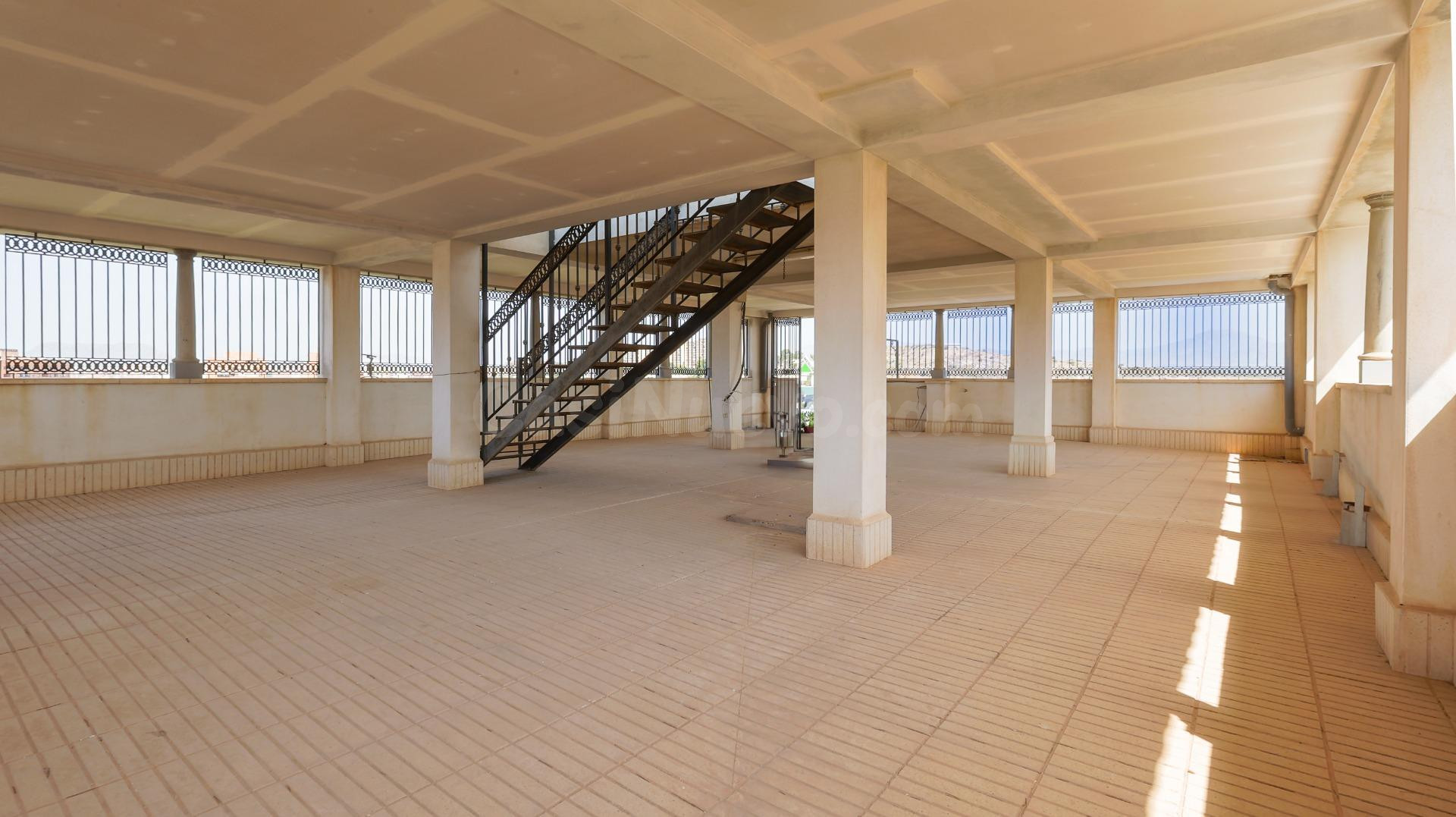 Casa 5 habitaciones 380m² en venta - Garbinet-Parque de las  - foto 2