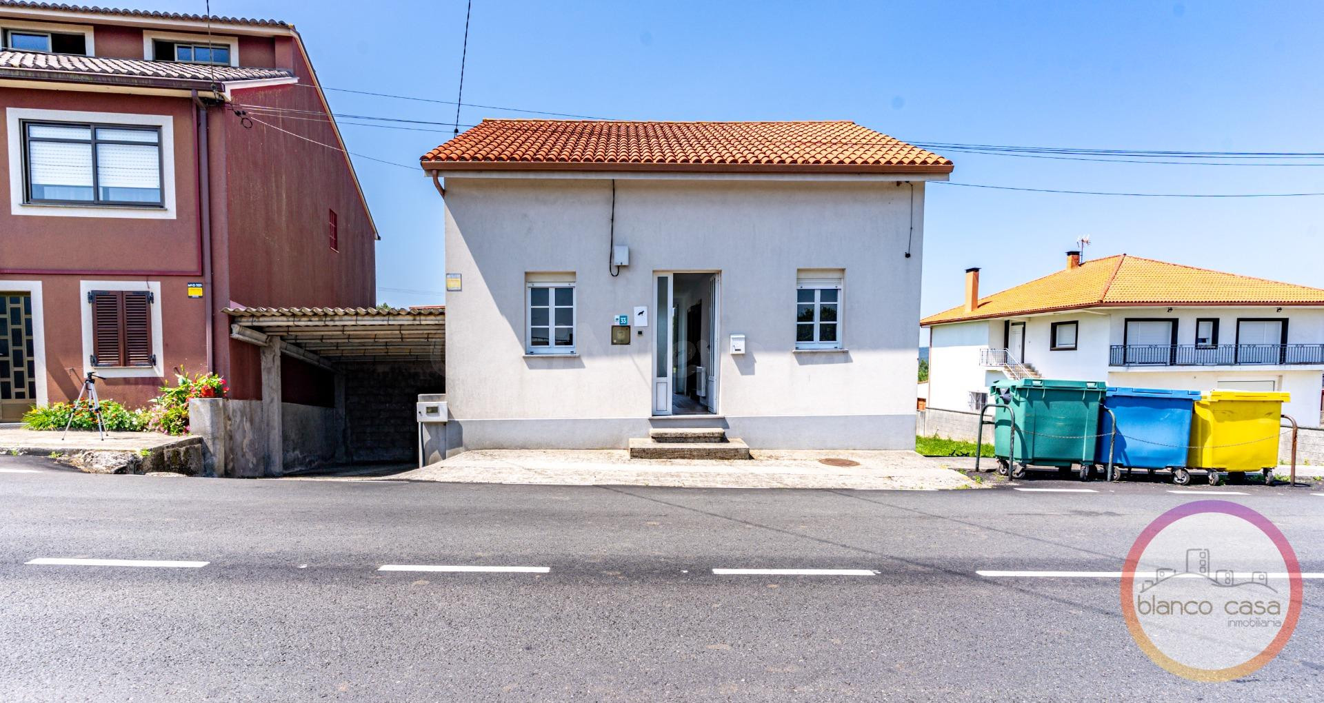 CASA lista para ENTRAR a VIVIR con TERRENO y GARAJE a SOLO 5