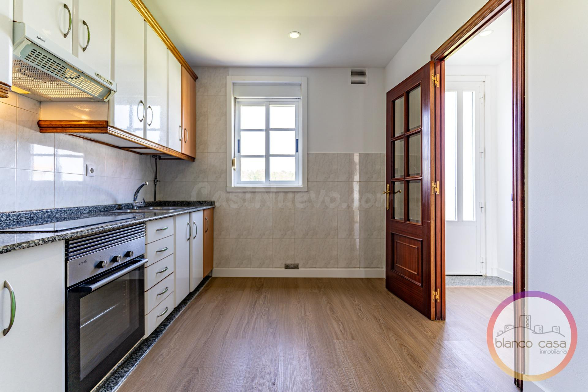 CASA lista para ENTRAR a VIVIR con TERRENO y GARAJE a SOLO 5 - foto 3