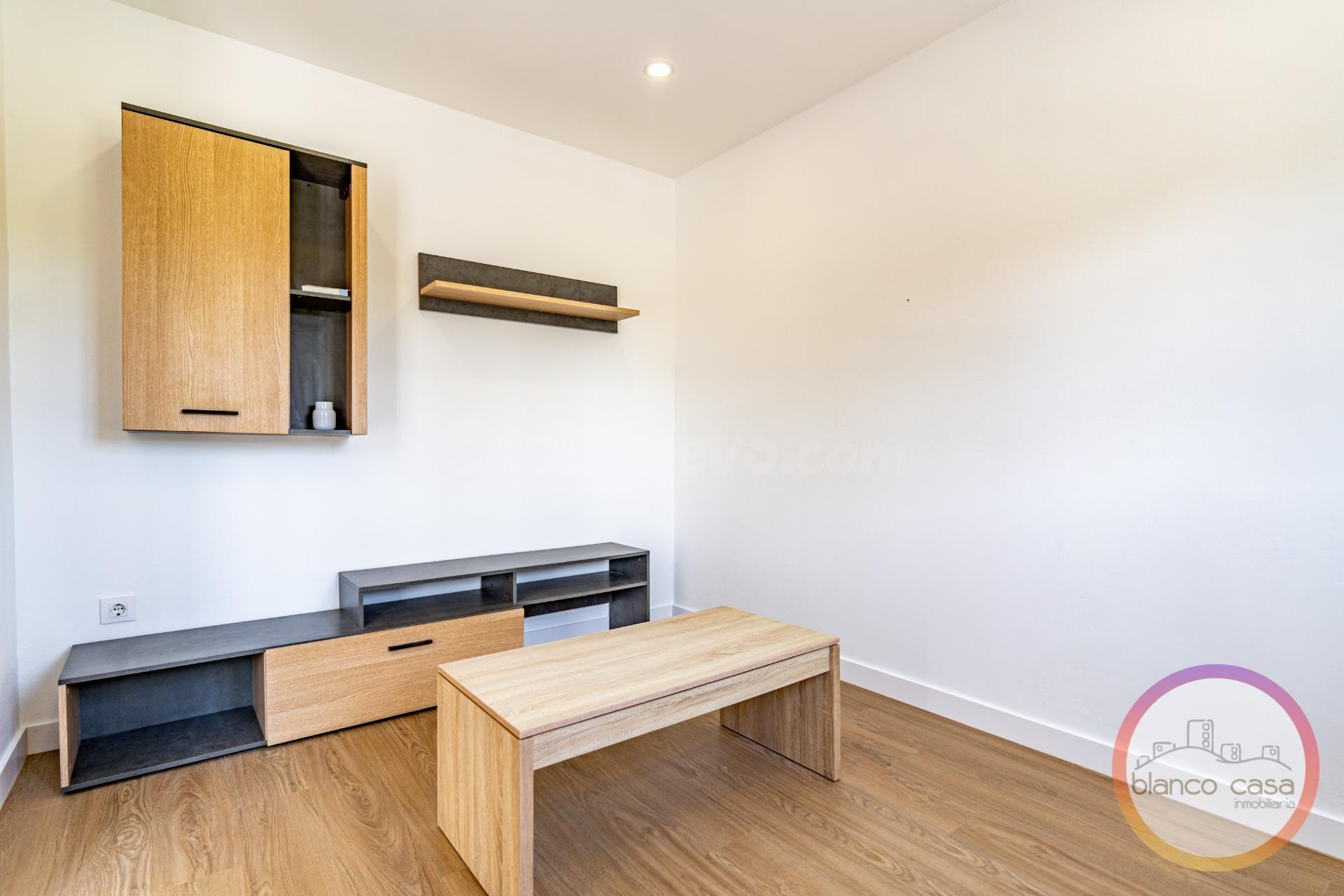 CASA lista para ENTRAR a VIVIR con TERRENO y GARAJE a SOLO 5 - foto 4