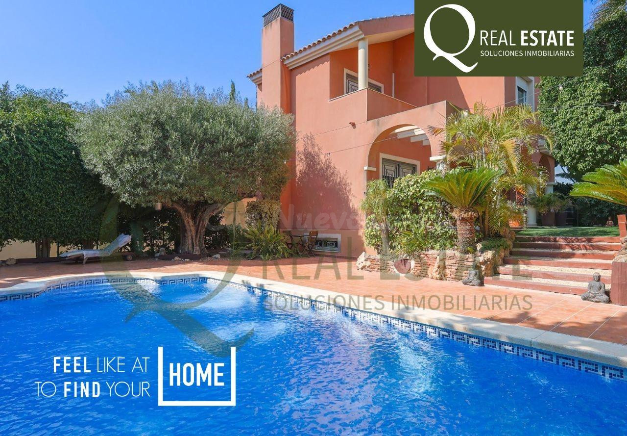 Chalet independiente en Avenida Miguel Hernández,  San Juan , Alicante