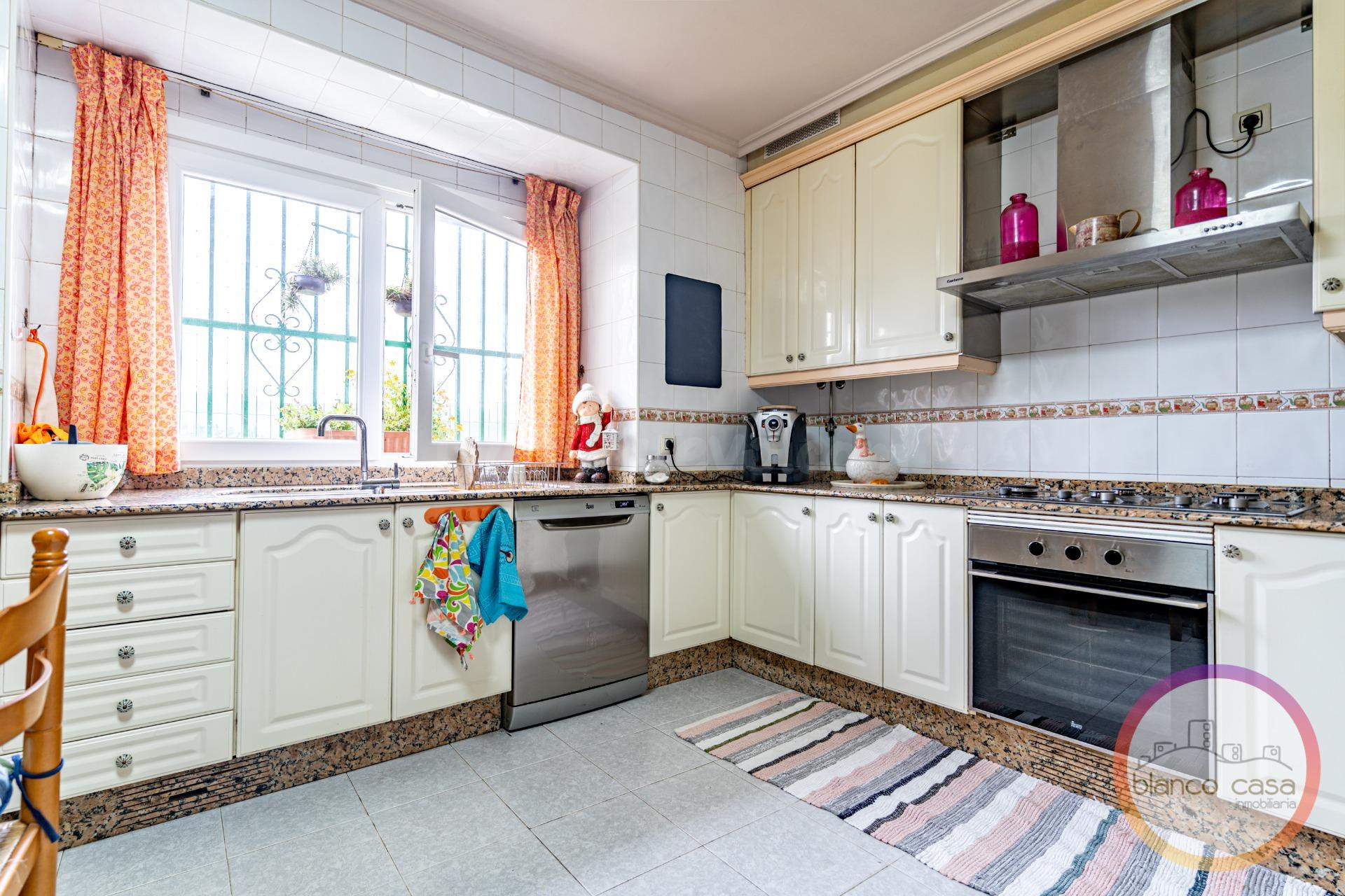 Casa con 1.487 m2 de terreno por solo 169.900 € | A 8 km de  - foto 4