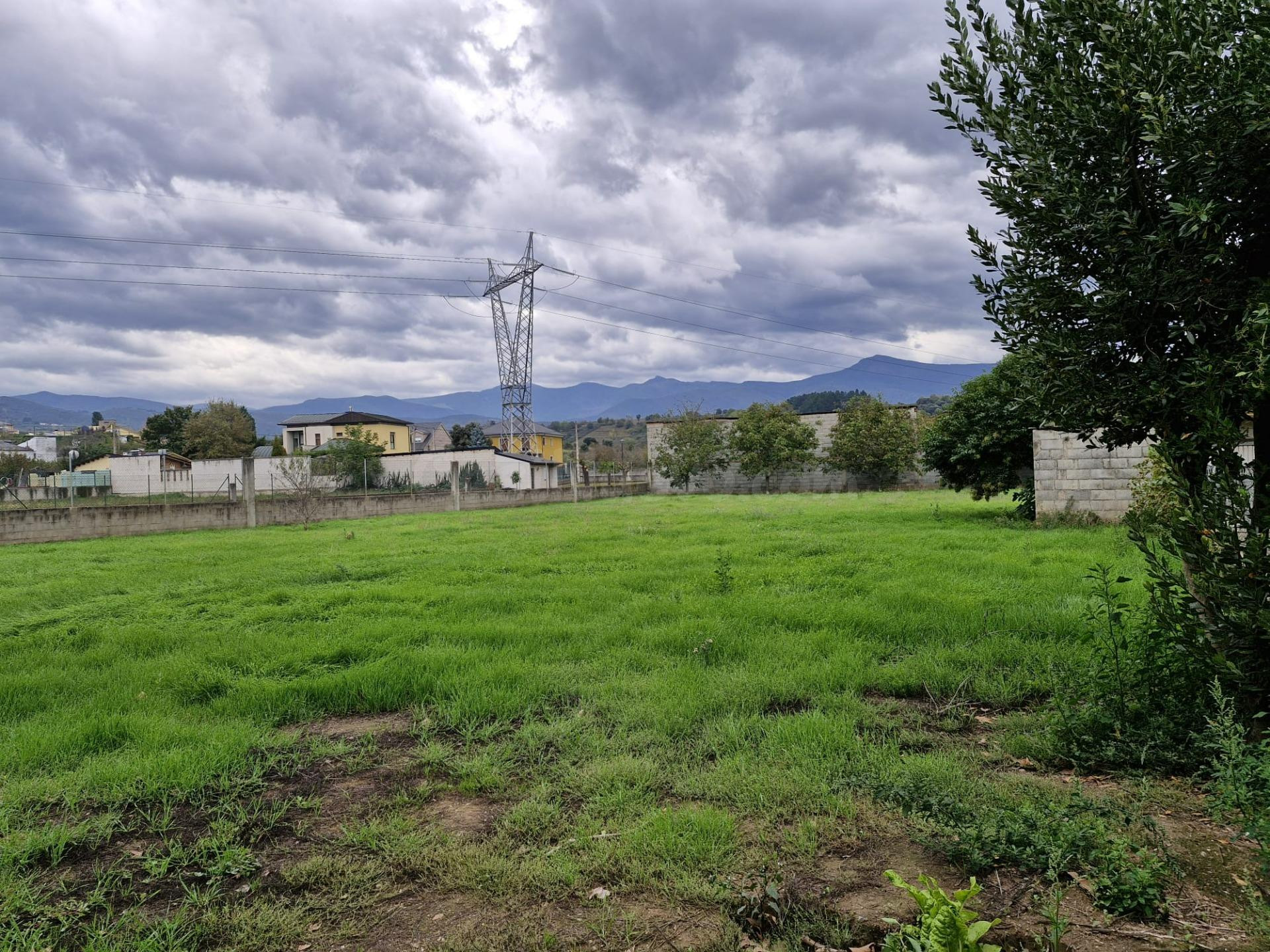 Casa con terreno - foto 4