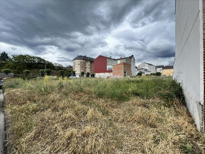 Terreno urbano Flores del sil