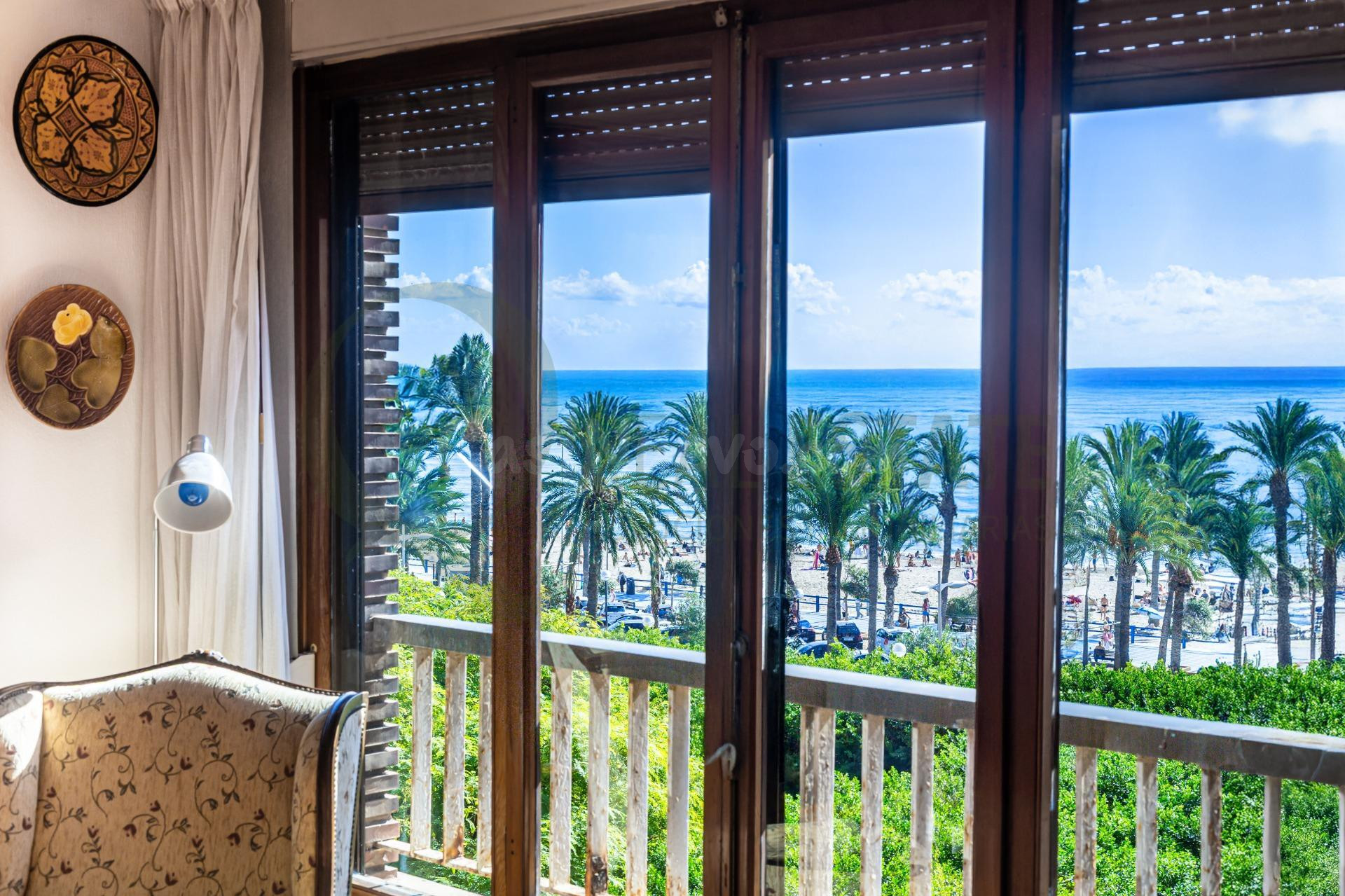 Piso en Playa del Postiguet con terraza y vistas panorámicas - foto 4