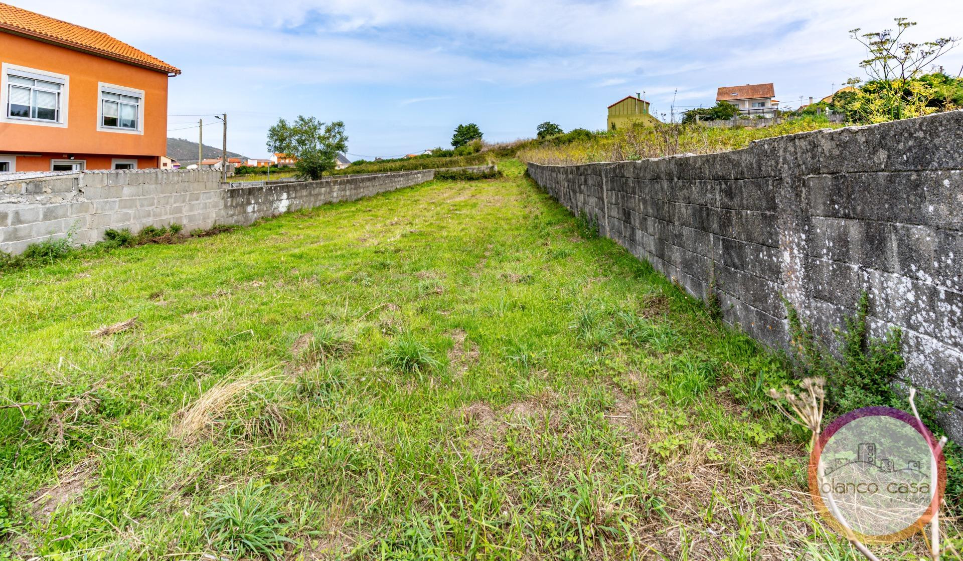 Solar Urbano en MALPICA (A Coruña) – A 1,3 Km de la PLAYA de - foto 2