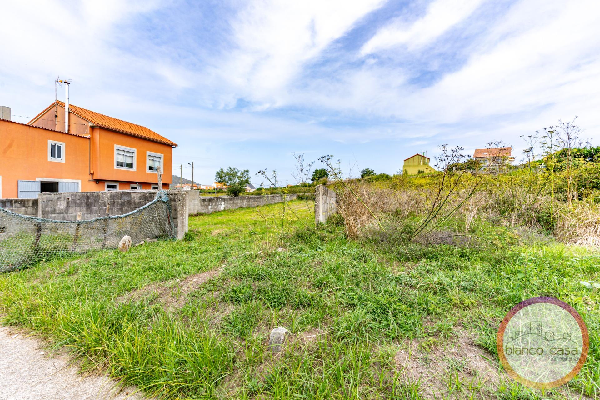 Solar Urbano en MALPICA (A Coruña) – A 1,3 Km de la PLAYA de - foto 5
