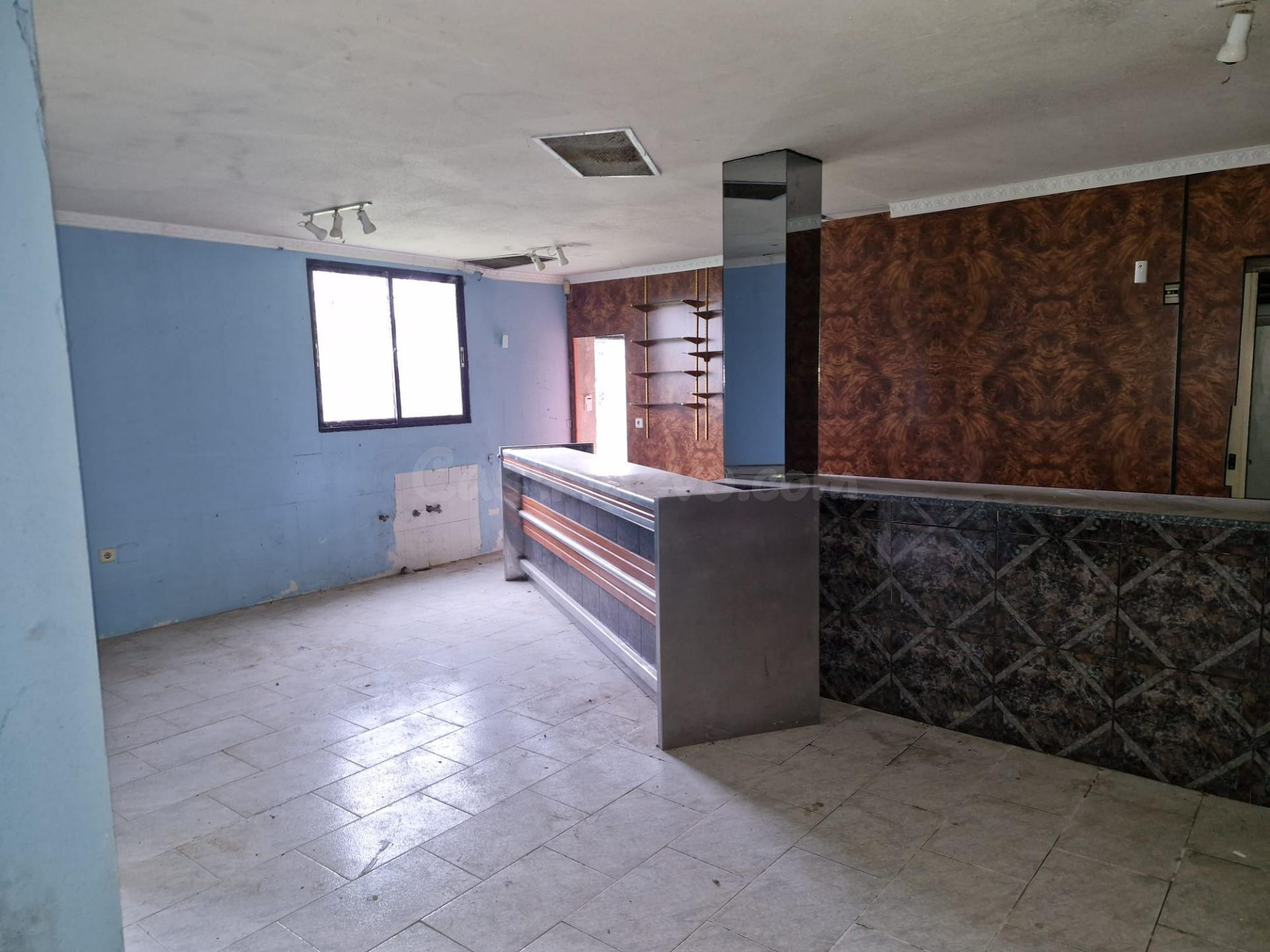 Amplio Almacén en Venta en La Martina, Ponferrada - foto 2
