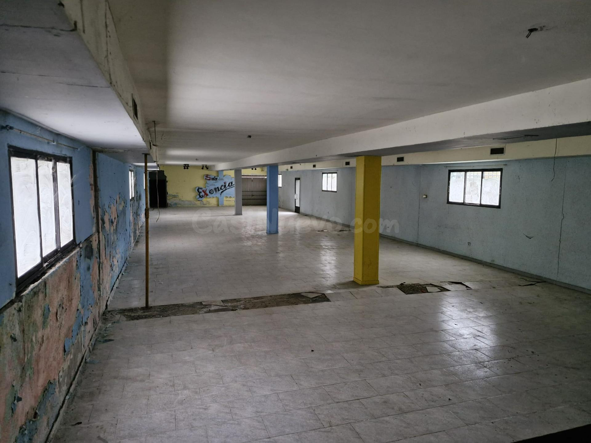 Amplio Almacén en Venta en La Martina, Ponferrada - foto 3