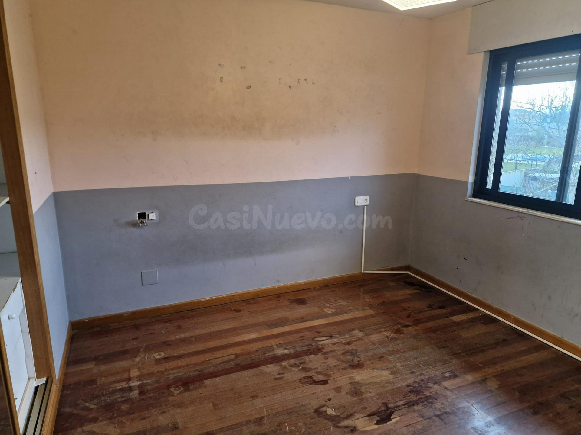 Amplia Casa en Carracedelo: Tu Oportunidad de Renovación a S - foto 3