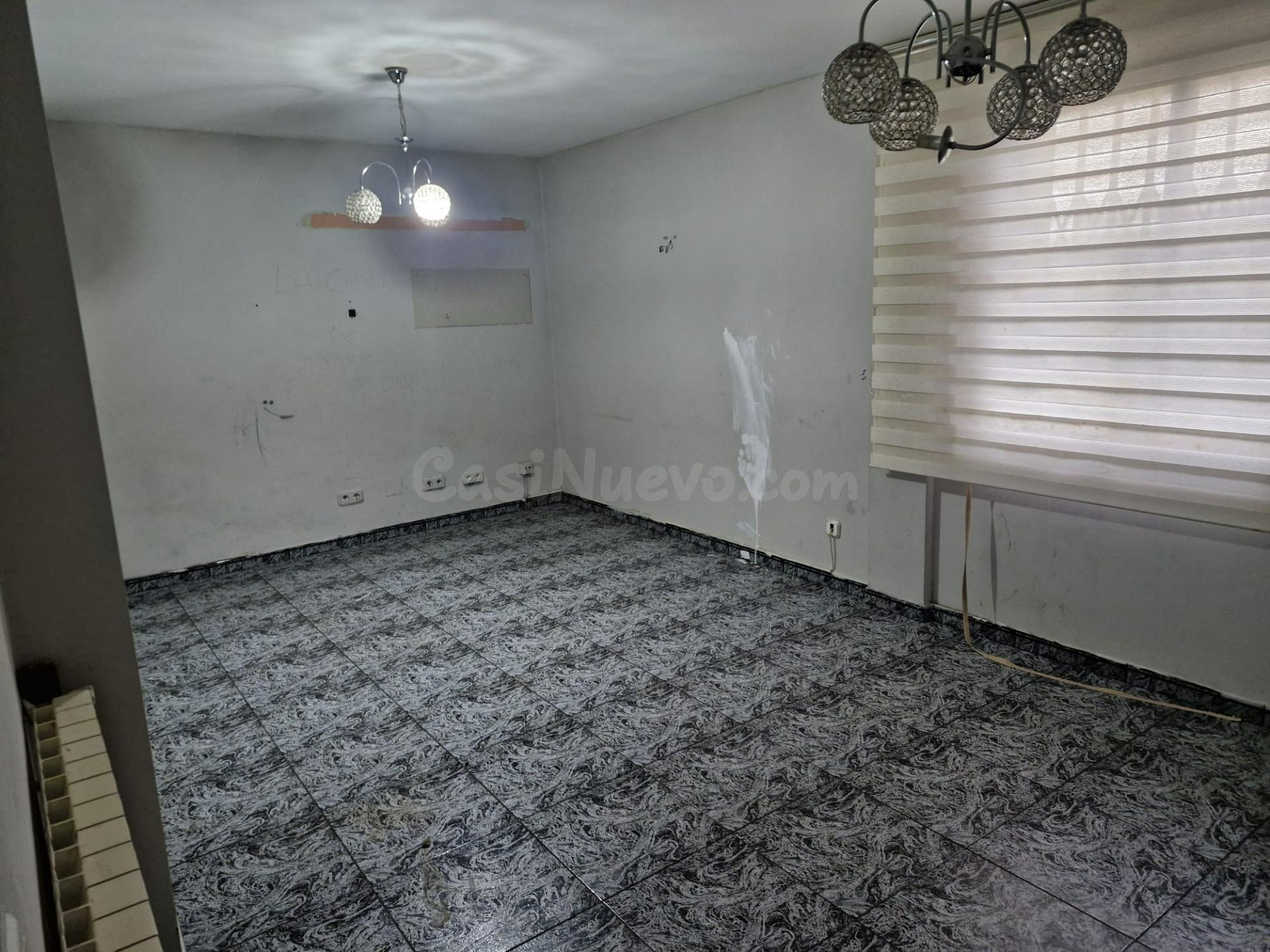 Amplia Casa en Carracedelo: Tu Oportunidad de Renovación a S - foto 4