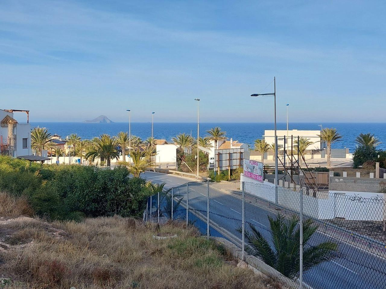 Espectacular terreno en venta en La Manga del Mar Menor - foto 3