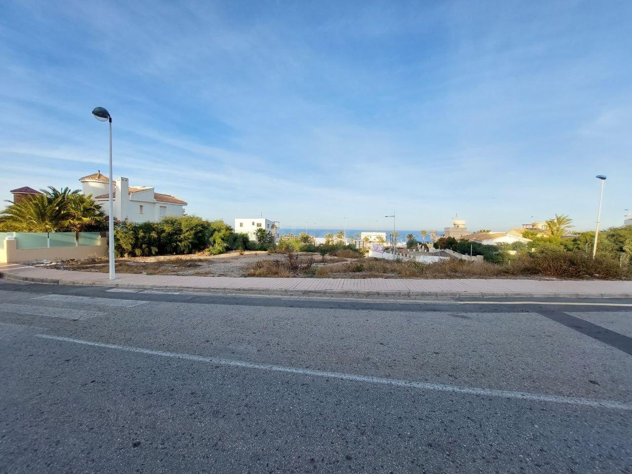 Espectacular terreno en venta en La Manga del Mar Menor - foto 5