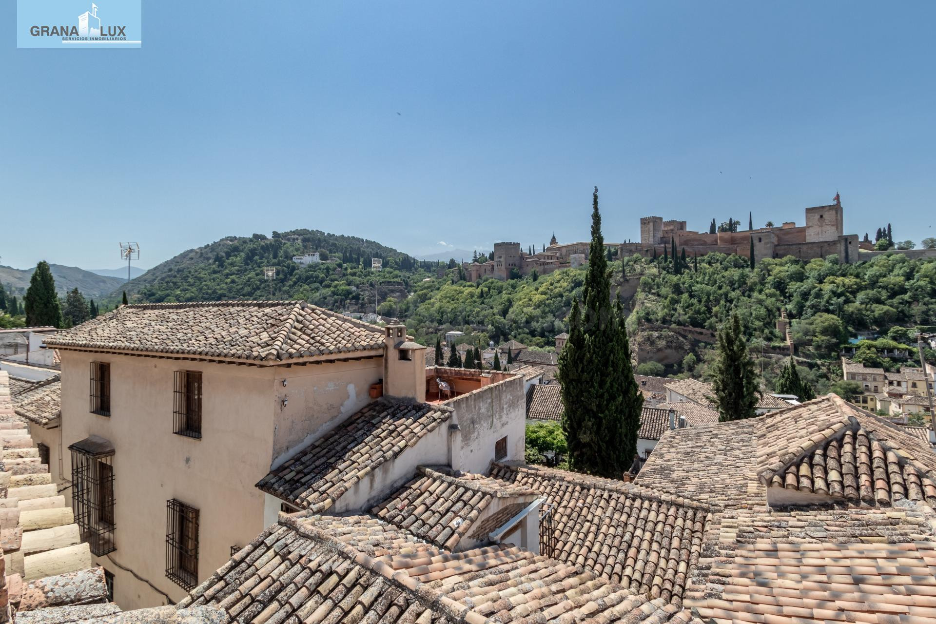 CASA CON VISTAS PANORÁMICAS A LA ALHAMBRA