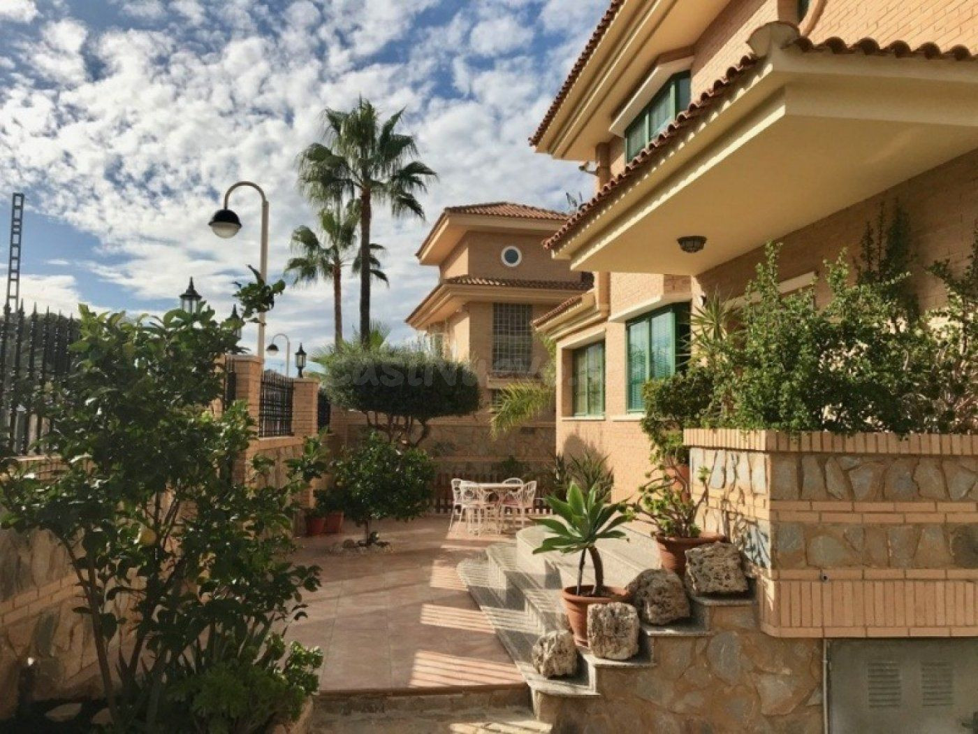 Villa de Lujo en zona Rincón Chalet con piscina propia!!!