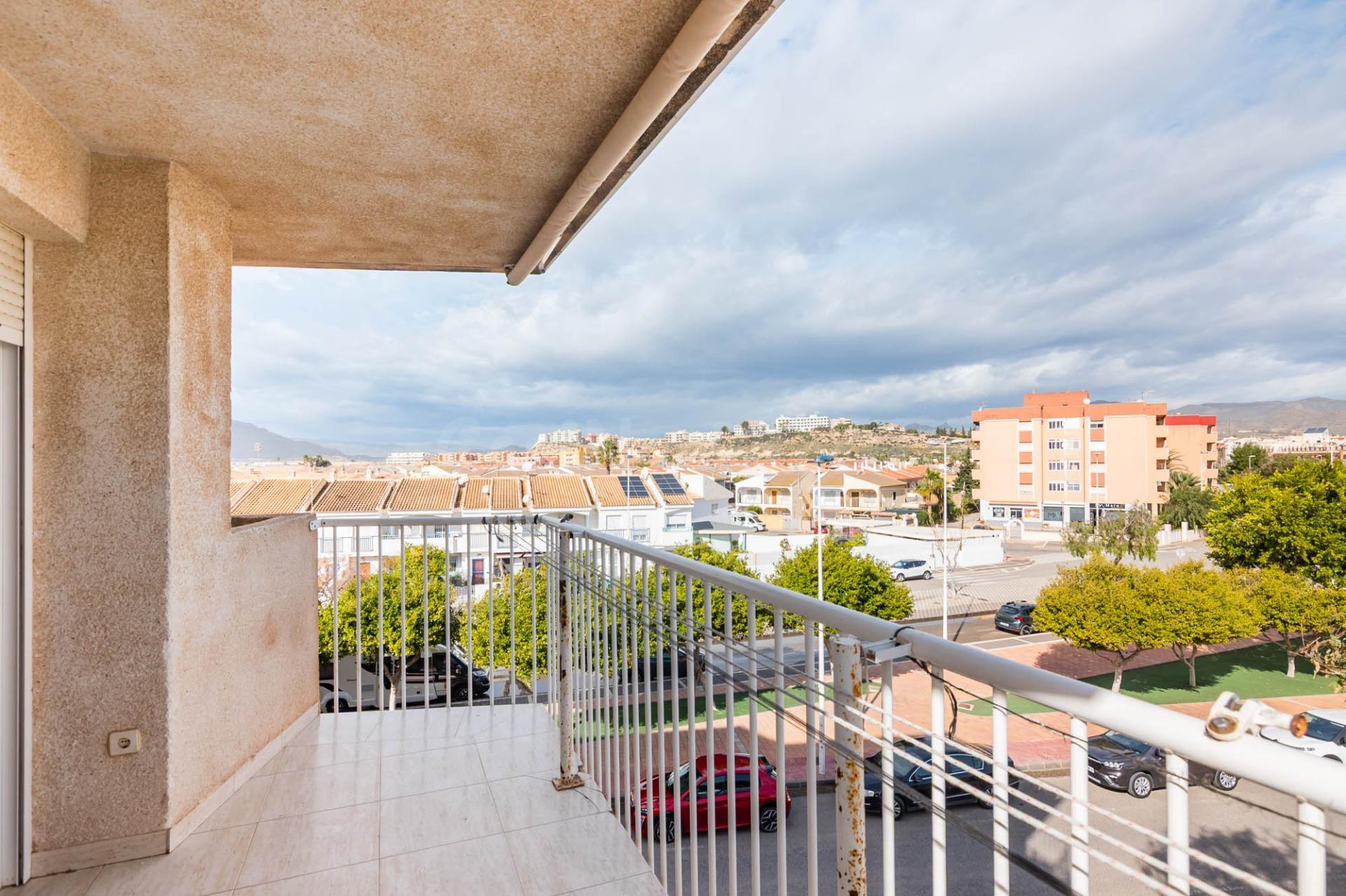 Piso muy luminoso y espacioso en Puerto de Mazarrón