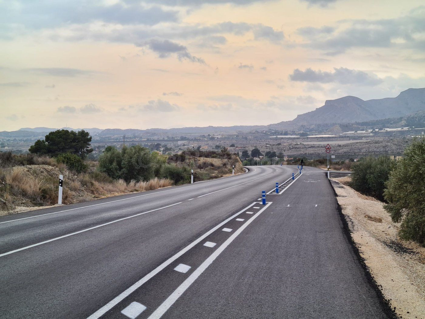 SE VENDE TERRENO EN LA ALCORAYA, ALICANTE.SEVENDGROUP.COM - foto 4