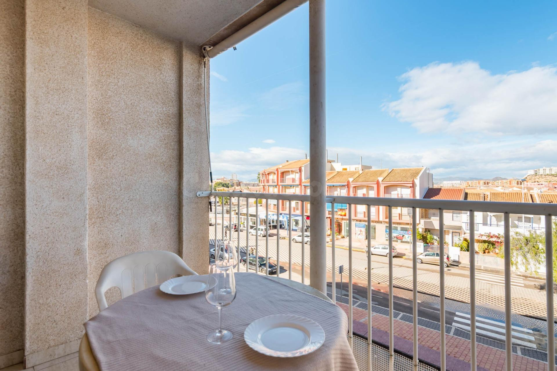Bonito y diáfano piso en Puerto de Mazarrón - foto 4