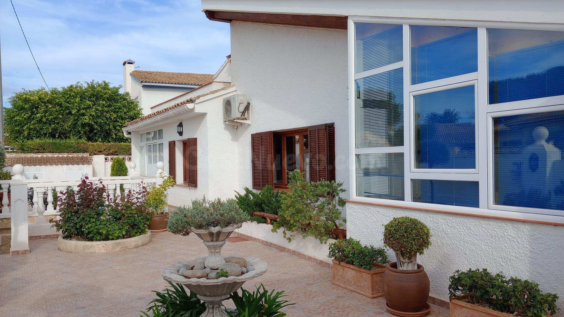 Gran chalet independiente en lujosa urbanización Rocas Blanc - foto 5