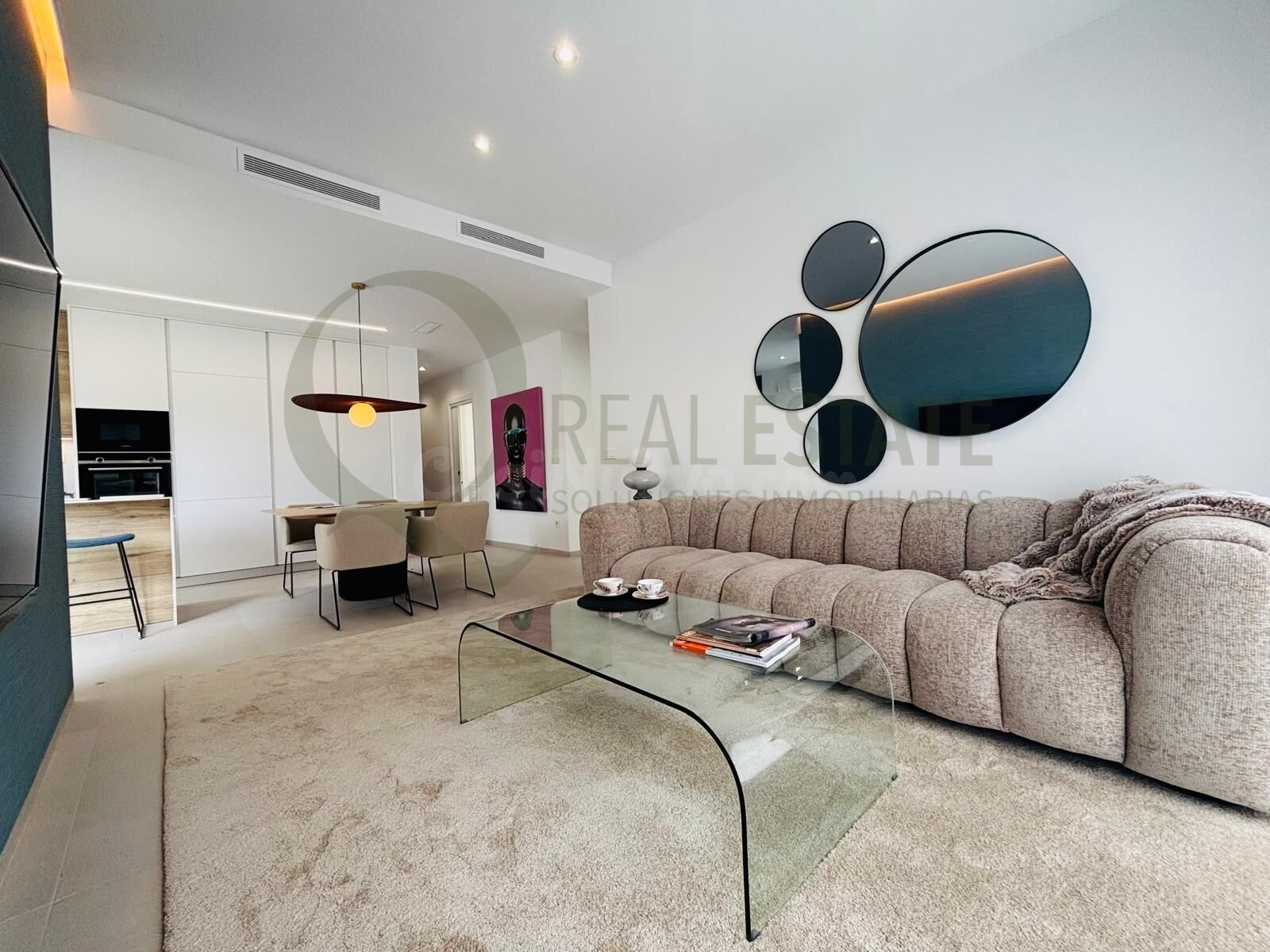 Apartamento luminoso de 2 dormitorios con terraza y jardín e - foto 3