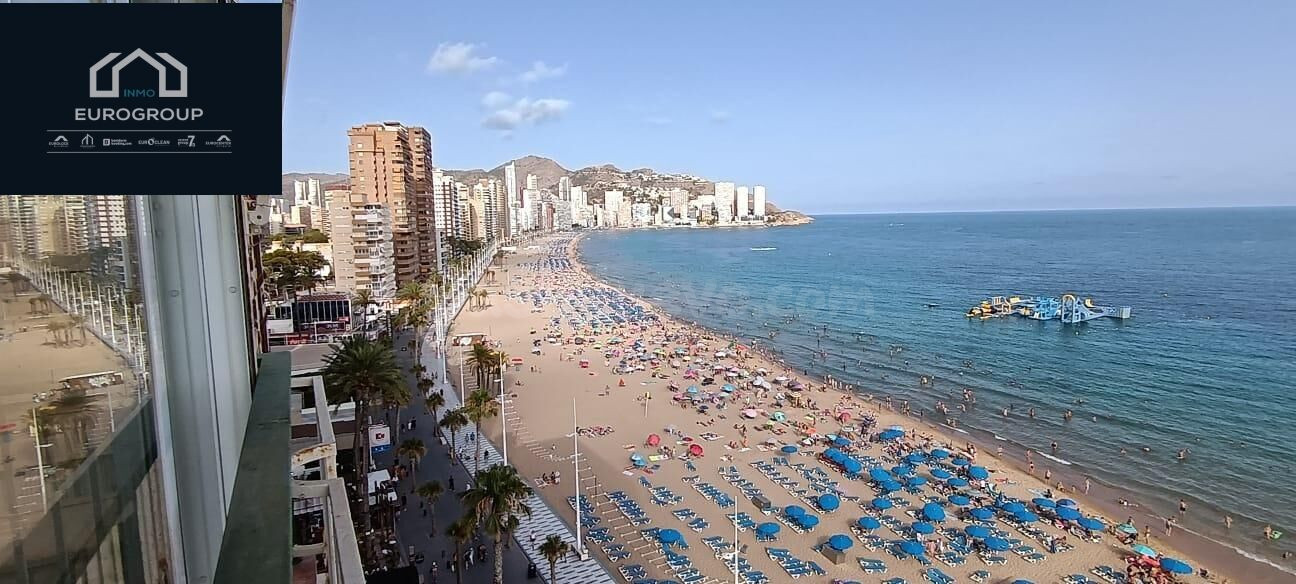 PISO EN 1ª LINEA DE PLAYA LEVANTE CON 3 DORMITORIOS , REFORM - foto 2