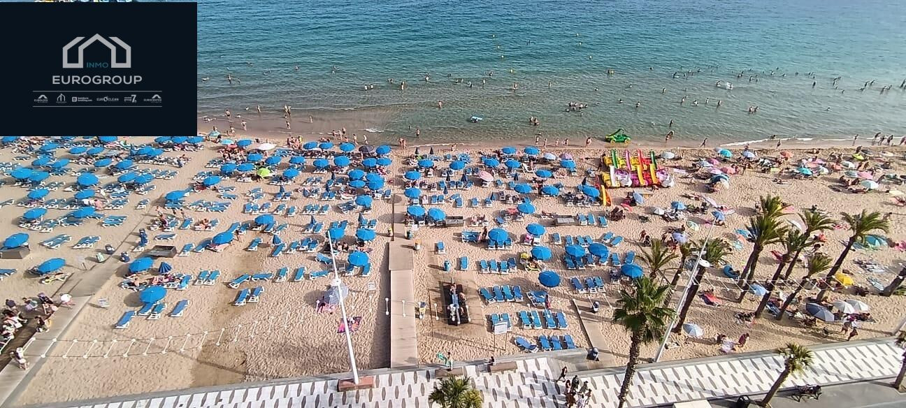 PISO EN 1ª LINEA DE PLAYA LEVANTE CON 3 DORMITORIOS , REFORM - foto 3