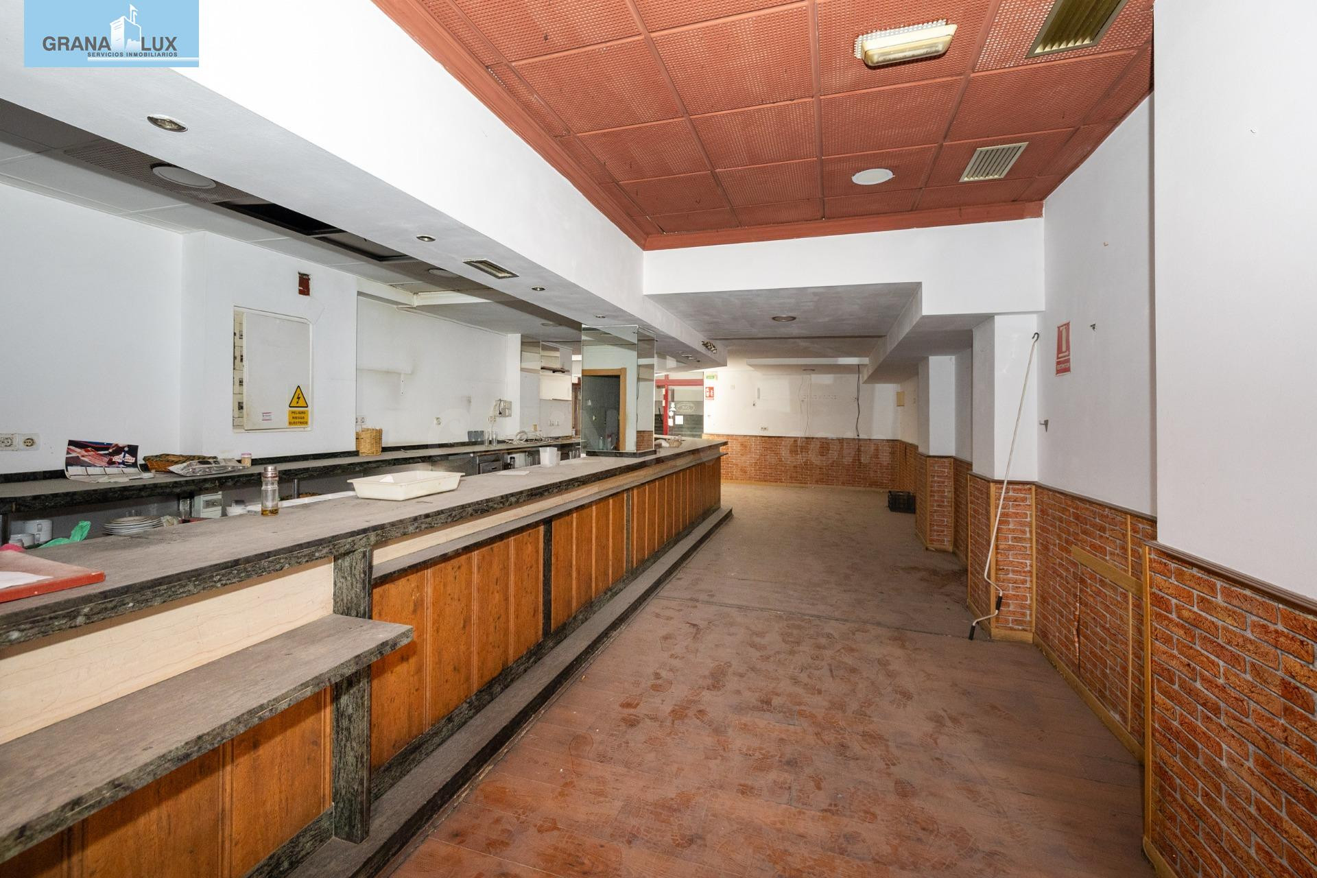 SE VENDE LOCAL COMERCIAL FRENTE estación DE AUTOBUSES - foto 4
