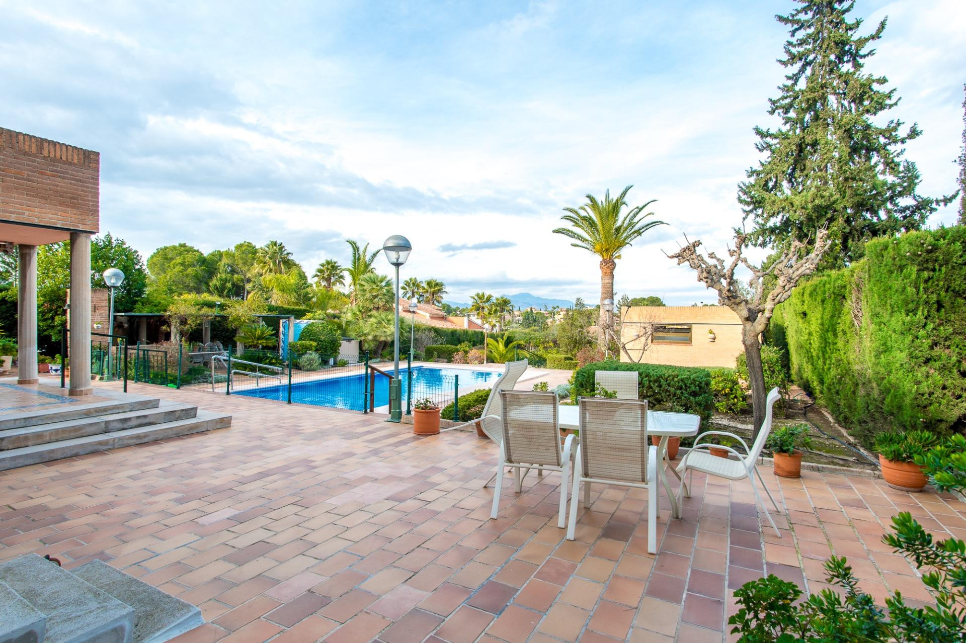 CHALET EN LOS CONEJOS CON PARCELA  DE 1000M2 Y OTRA OPCIONAL