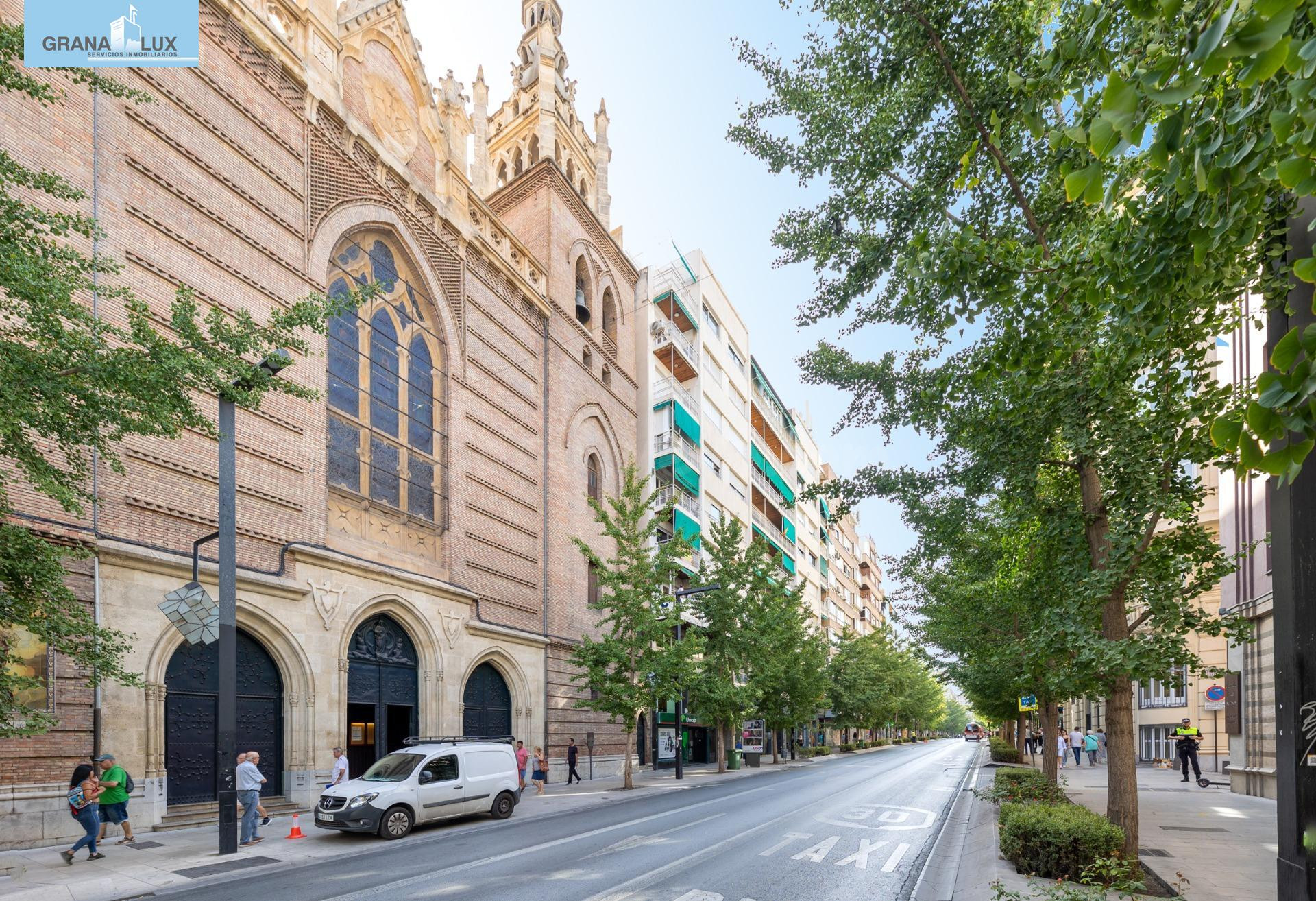 Local 377 m2 en Gran Vía – Centro Granada