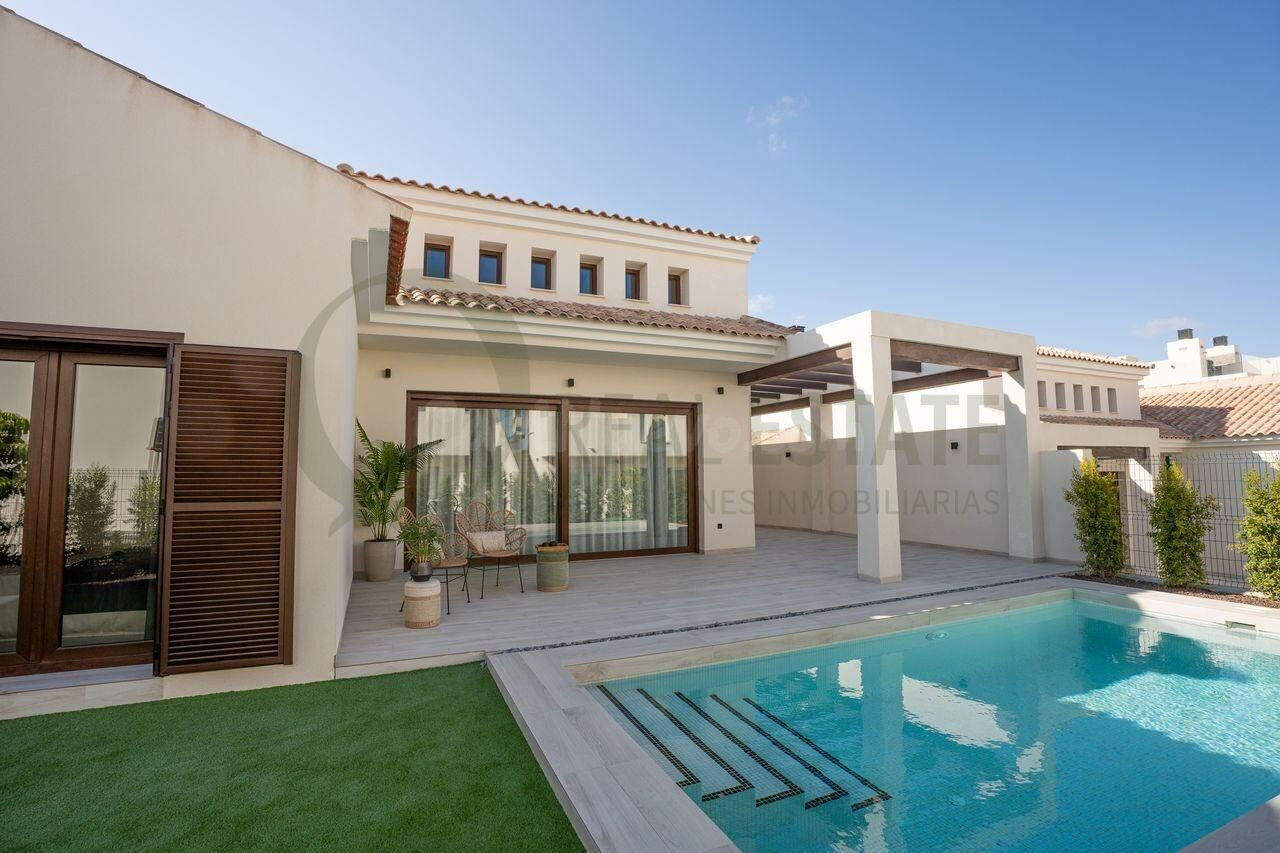 VILLA EN ZONA EXCLUSIVA, FINCA RESORT EN ALGORFA - foto 4