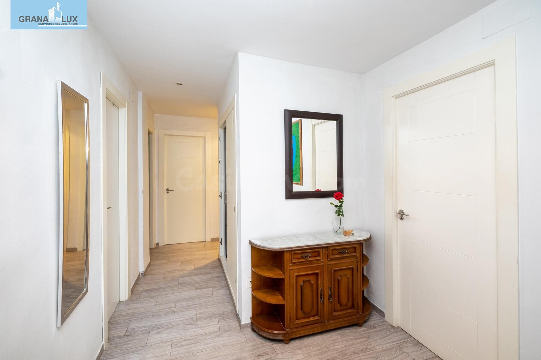 Piso en venta con 4 dormitorios - foto 4