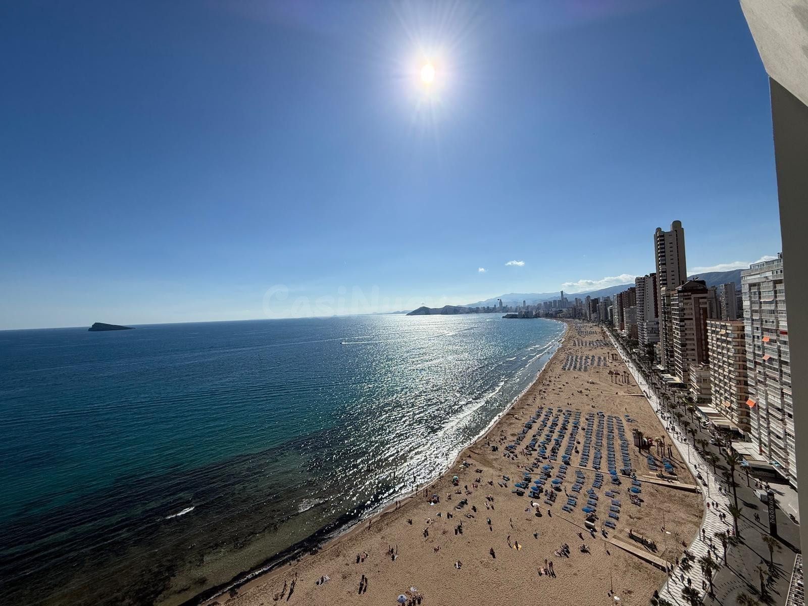 Increible gran piso en 1 linea Levante con vistas espectaculares al mar y Benidorm.