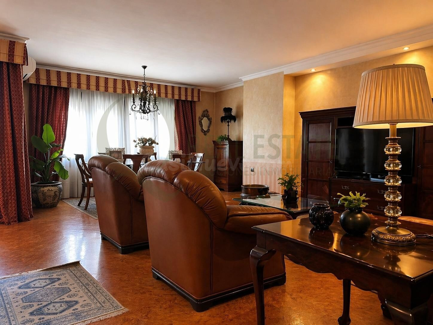 Bungalow de 4 plantas con piscina y garaje en Villena. - foto 3