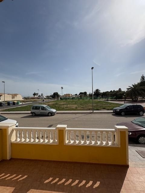 Duplex de 4 habitaciones en Santiago de la Ribera - foto 2
