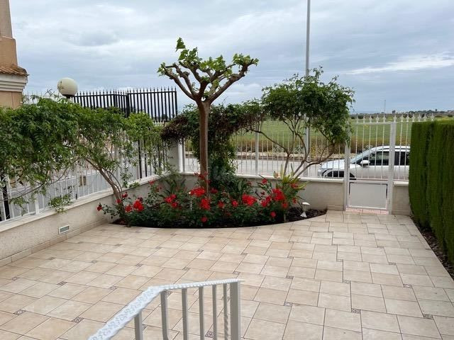 PISO CON 55M2 DE PATIO EN RESIDENCIAL EL DIVINO - foto 4